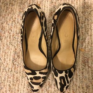 Aldo leopard-like pumps